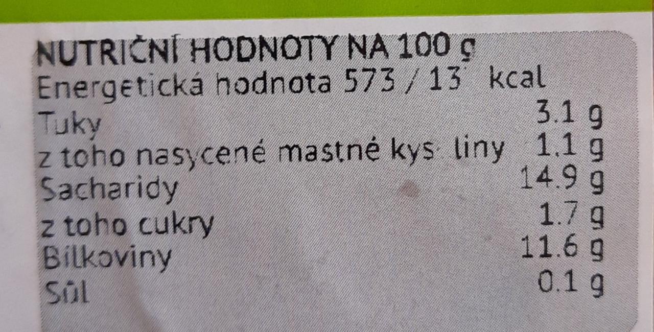 Celozrnné těstoviny s rajčatovou omáčkou s mungo fazolkami a kuřecím