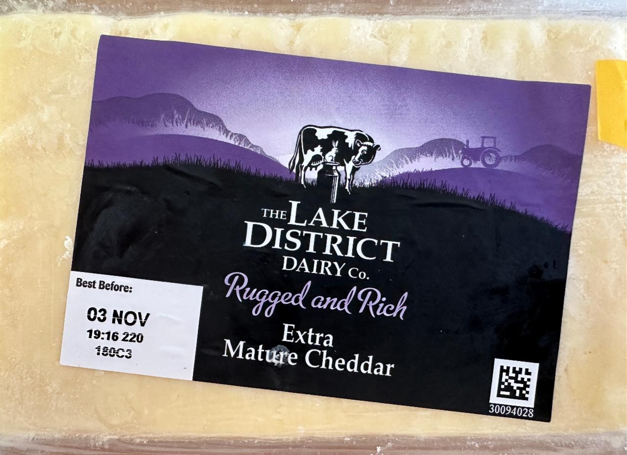 Fotografie - Extra mature cheddar cheese The Lake District Dairy Co.