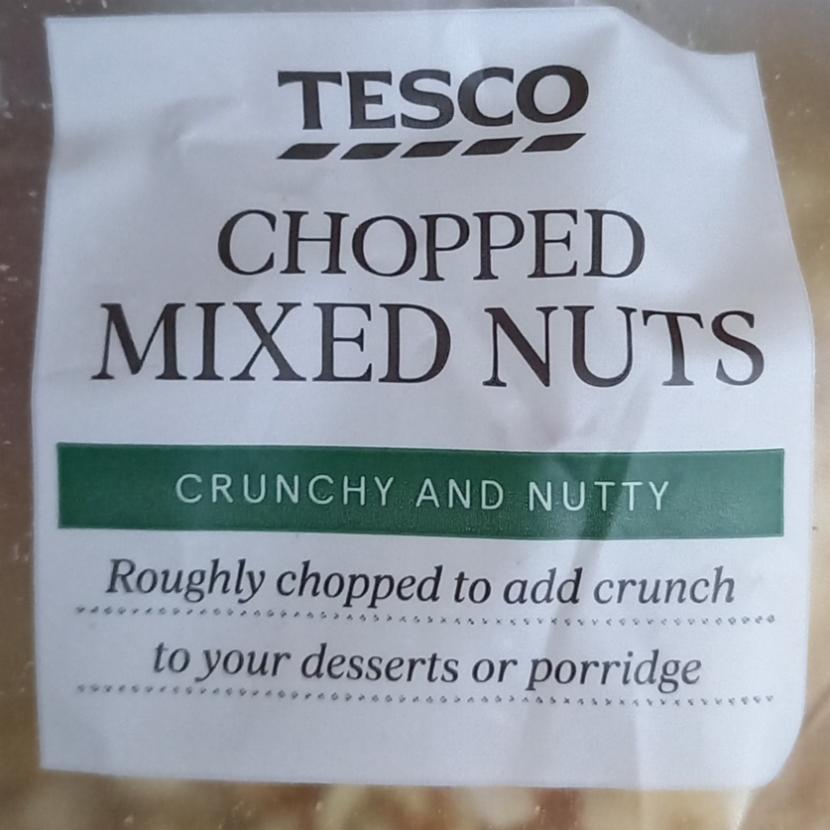 Fotografie - Chopped mixed nuts Tesco