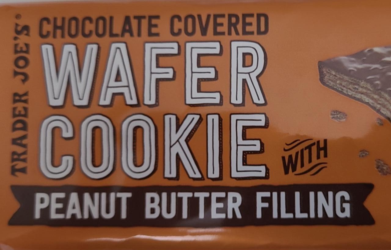 Fotografie - Wafer cookie with peanut butter filling Trader Joe's