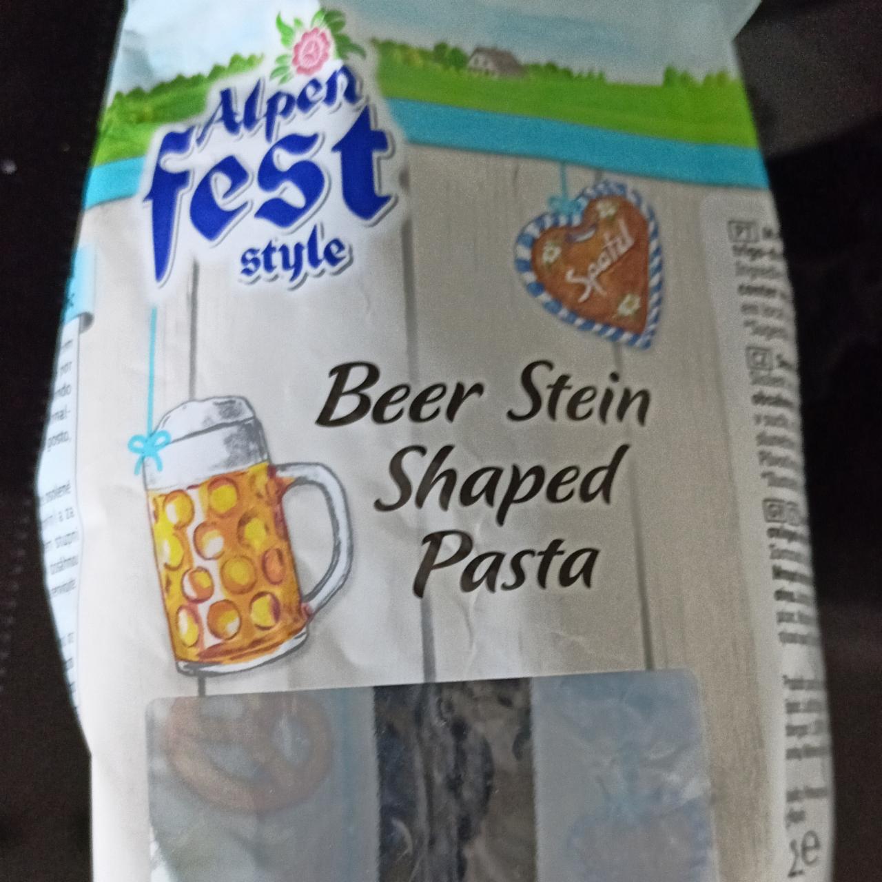 Fotografie - Beer stein shaped pasta Alpen fest style