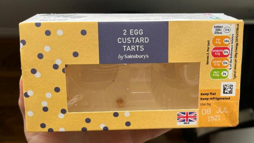 Fotografie - 2 egg custard tarts by Sainsbury's