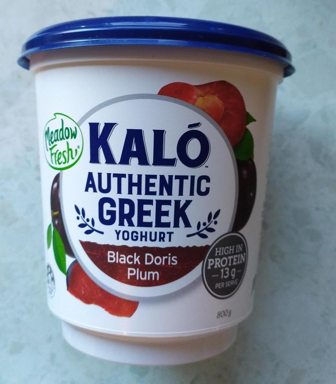 Fotografie - Kaló authentic greek yoghurt black doris plum Meadow Fresh