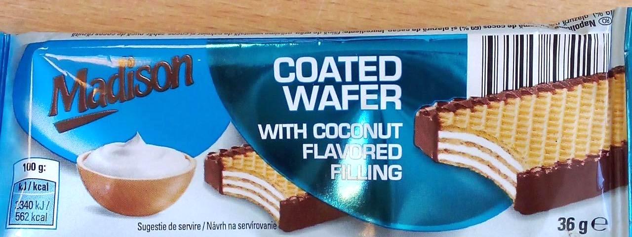 Fotografie - Madison coated wafer with peanut filling