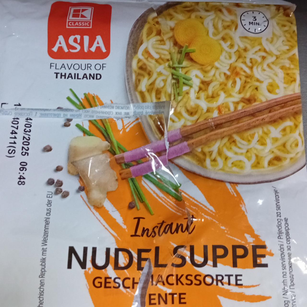 Fotografie - Instant nudelsuppe Geschmackssorte ente K-Classic Asia