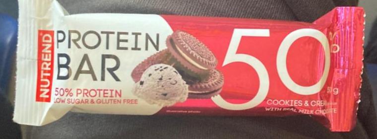 Fotografie - Protein bar 50% cookies & cream Nutrend