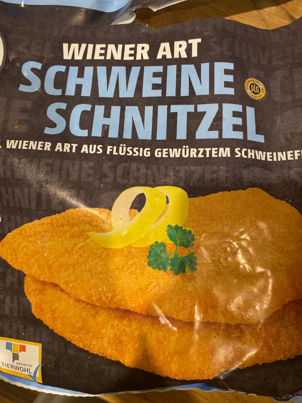 Fotografie - Schweine schnitzel wiener art Gourmeat