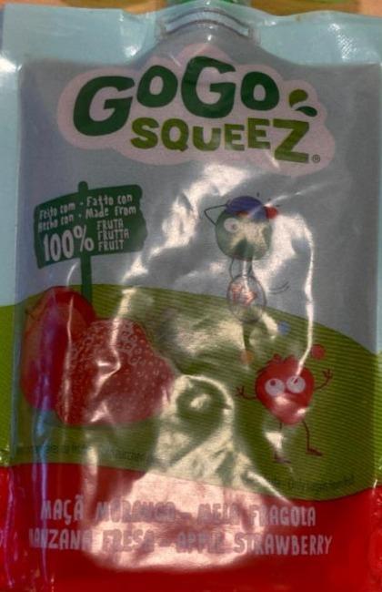 Fotografie - Fruit snack squeez apple strawberry Gogo