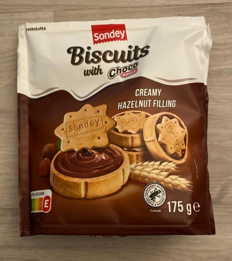 Fotografie - Biscuits with creamy hazelnut filling Sondey