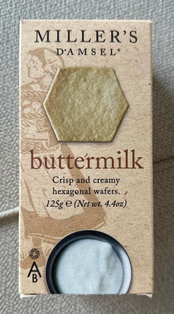 Fotografie - Buttermilk crisp and creamy hexagonal wafers Miller's Damsels