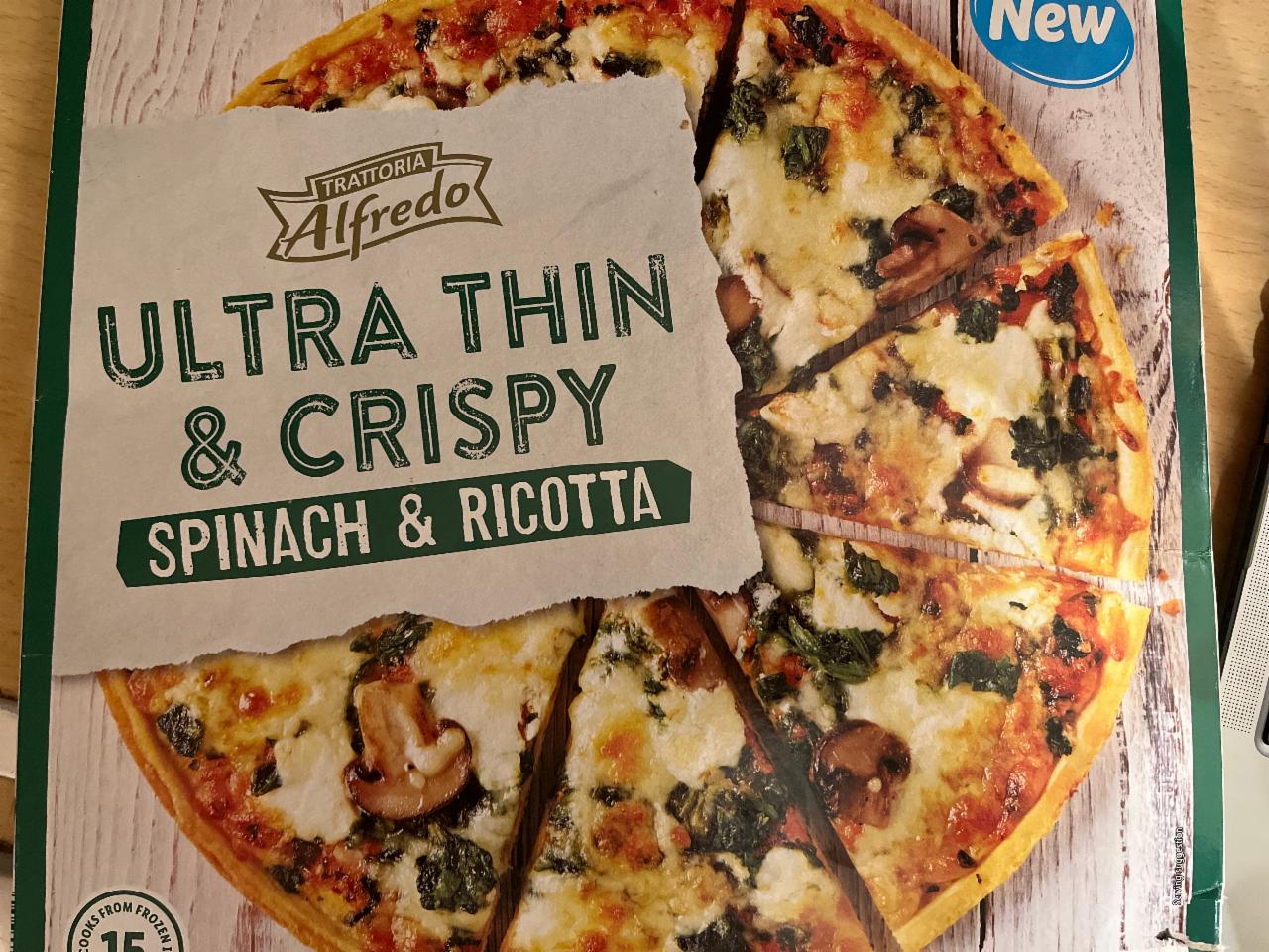 Fotografie - Ultra think and crispy pizza spinach and ricotta Trattoria Alfredo
