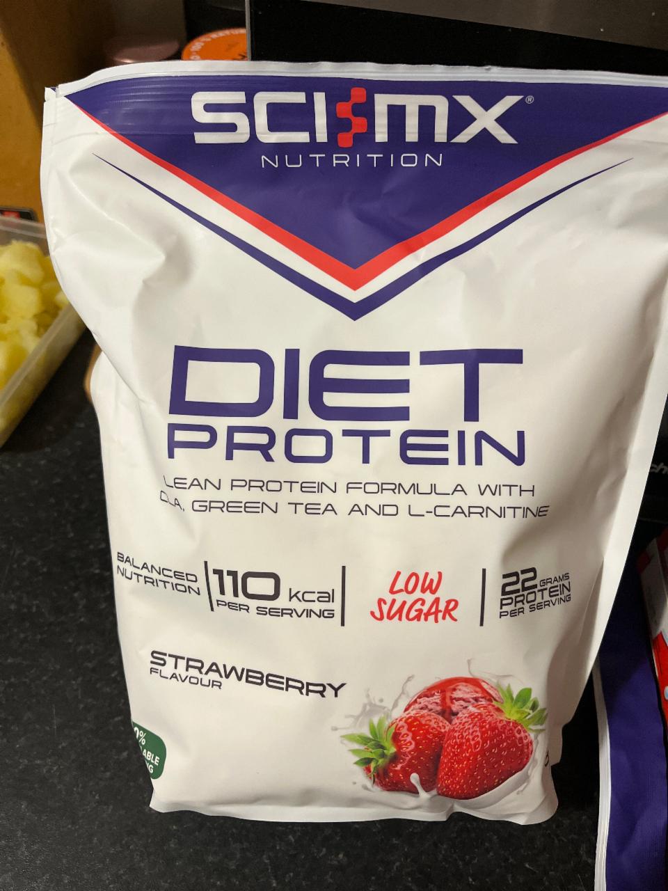 Fotografie - Diet protein strawberry flavour SCI MX NUTRITION