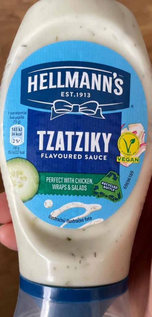 Fotografie - Tzatziky flavoured sauce Hellmann's
