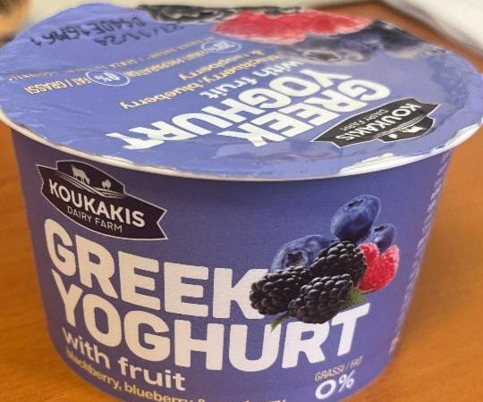 Fotografie - Greek yoghurt with fruit 0% blackberry, blueberry & raspberry Koukakis