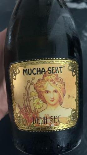 Fotografie - Mucha Sekt Demi Sec