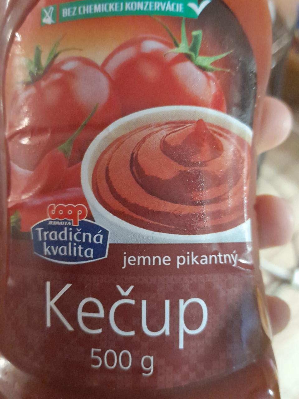 Fotografie - Kečup jemne pikantný Coop Tradičná kvalita