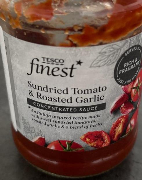 Fotografie - Sundried tomato & roasted garlic Tesco finest