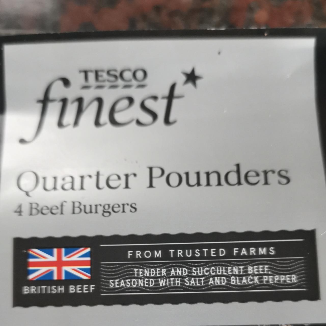 Fotografie - Quarter pounders beef burgers Tesco finest