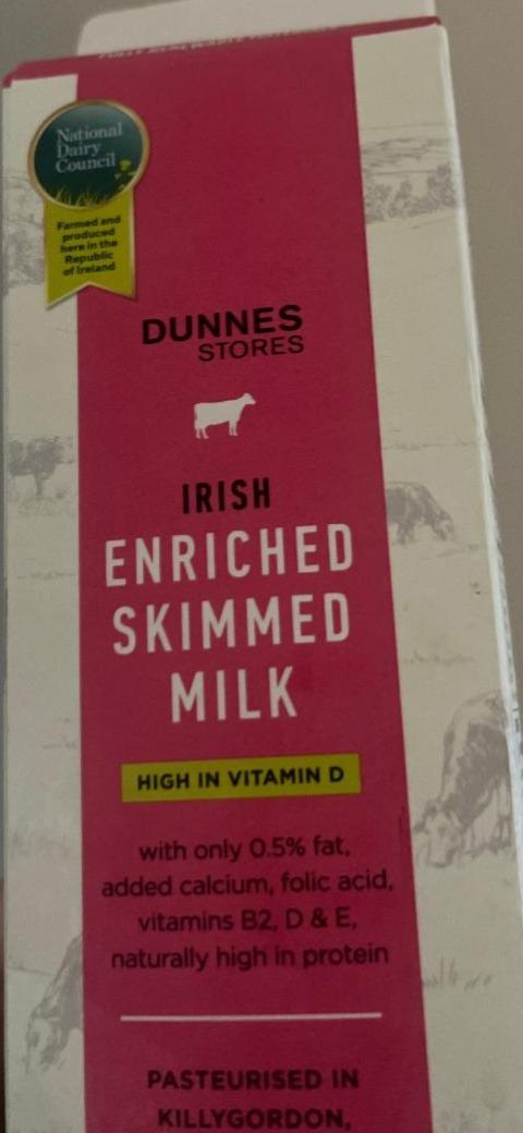 Fotografie - Irish enriched skimmed milk Dunnes stores