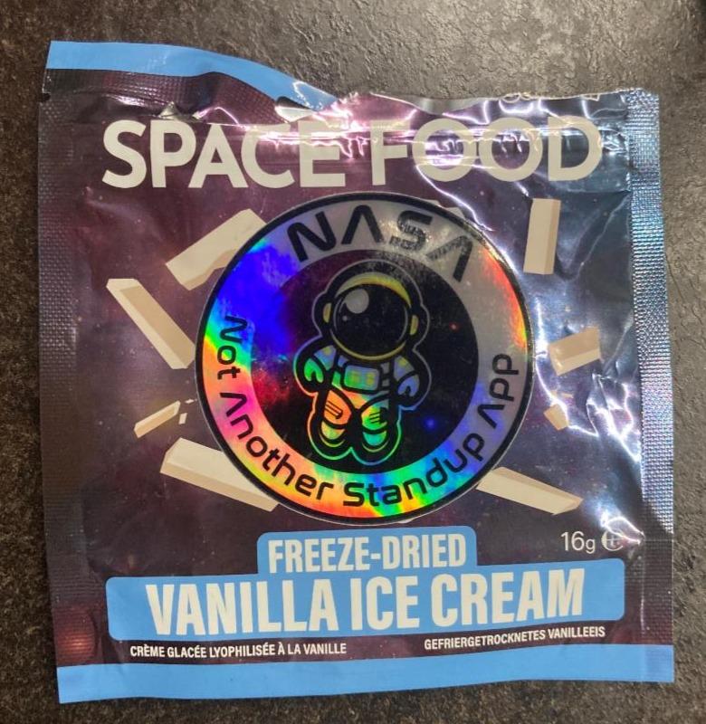 Fotografie - Freeze-dried vanilla ice cream Space Food