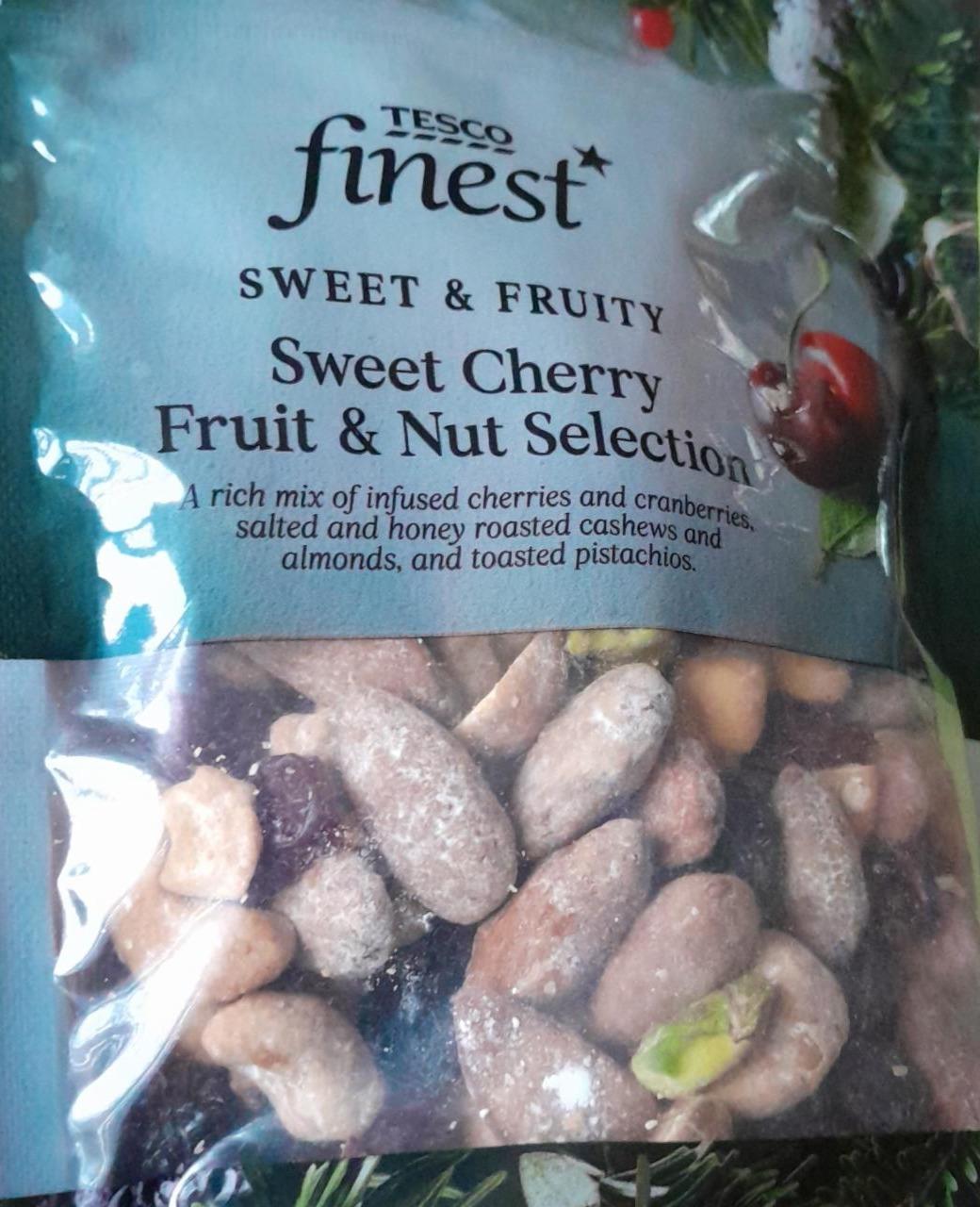 Fotografie - Sweet cherry fruit & nut selection Tesco finest