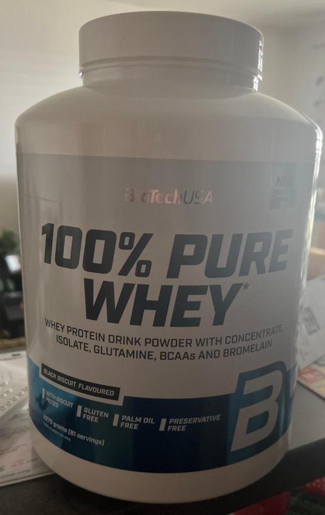 Fotografie - 100% Pure Whey Black biscuit flavoured protein BioTechUSA