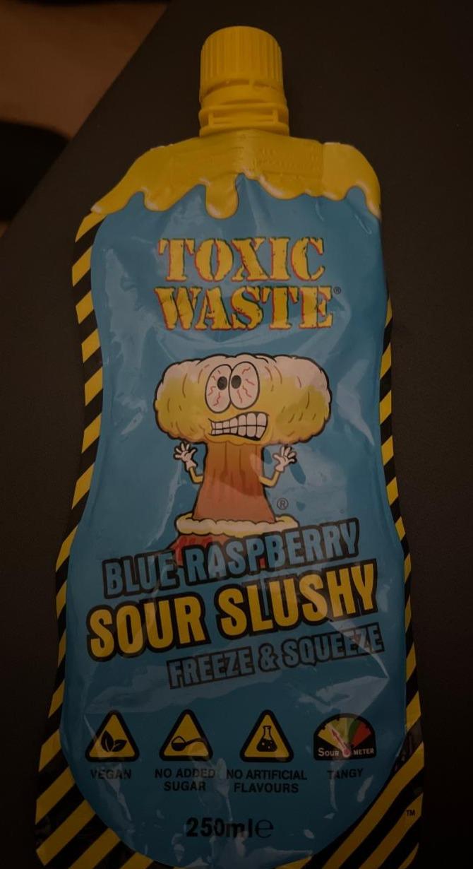 Fotografie - Sour blue raspberry Toxic Waste
