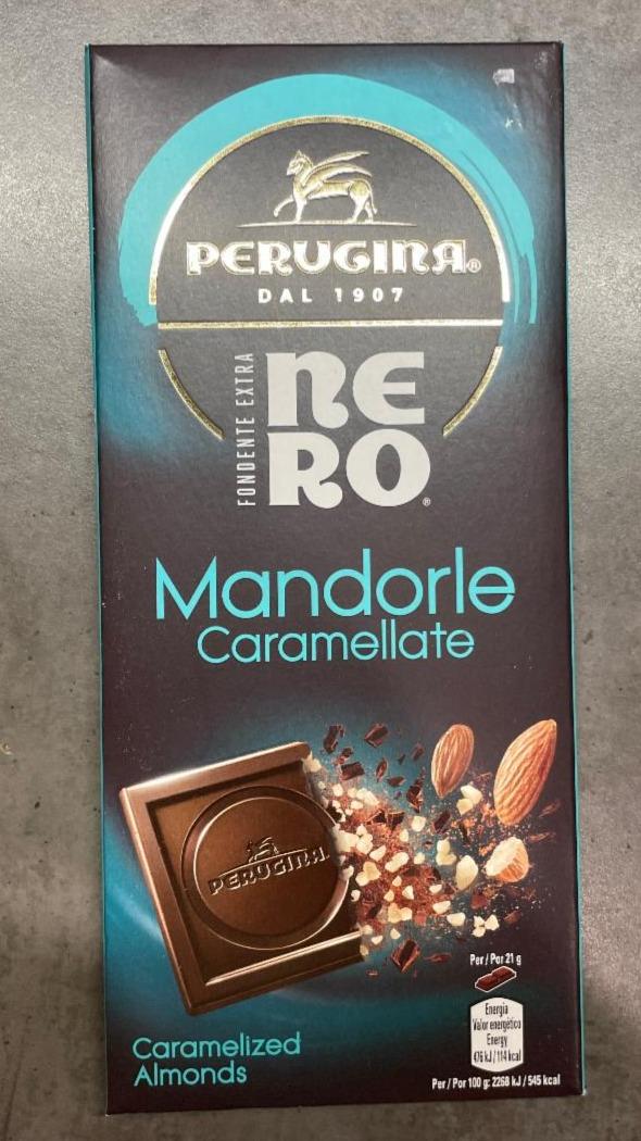 Fotografie - Fondente extra nero mandorle caramellate Perugina