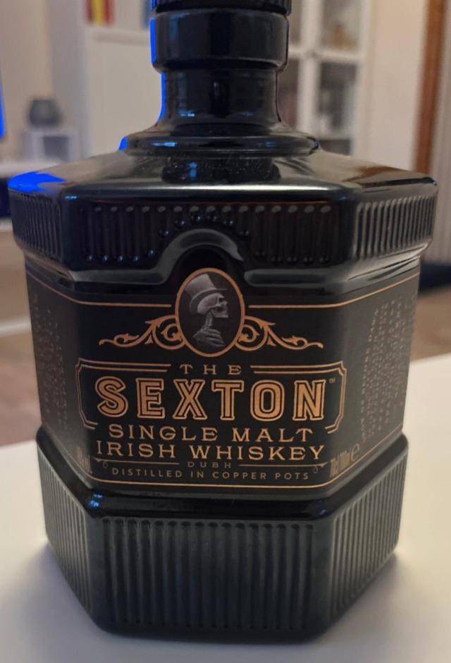 Fotografie - Single malt irish whiskey The Sexton