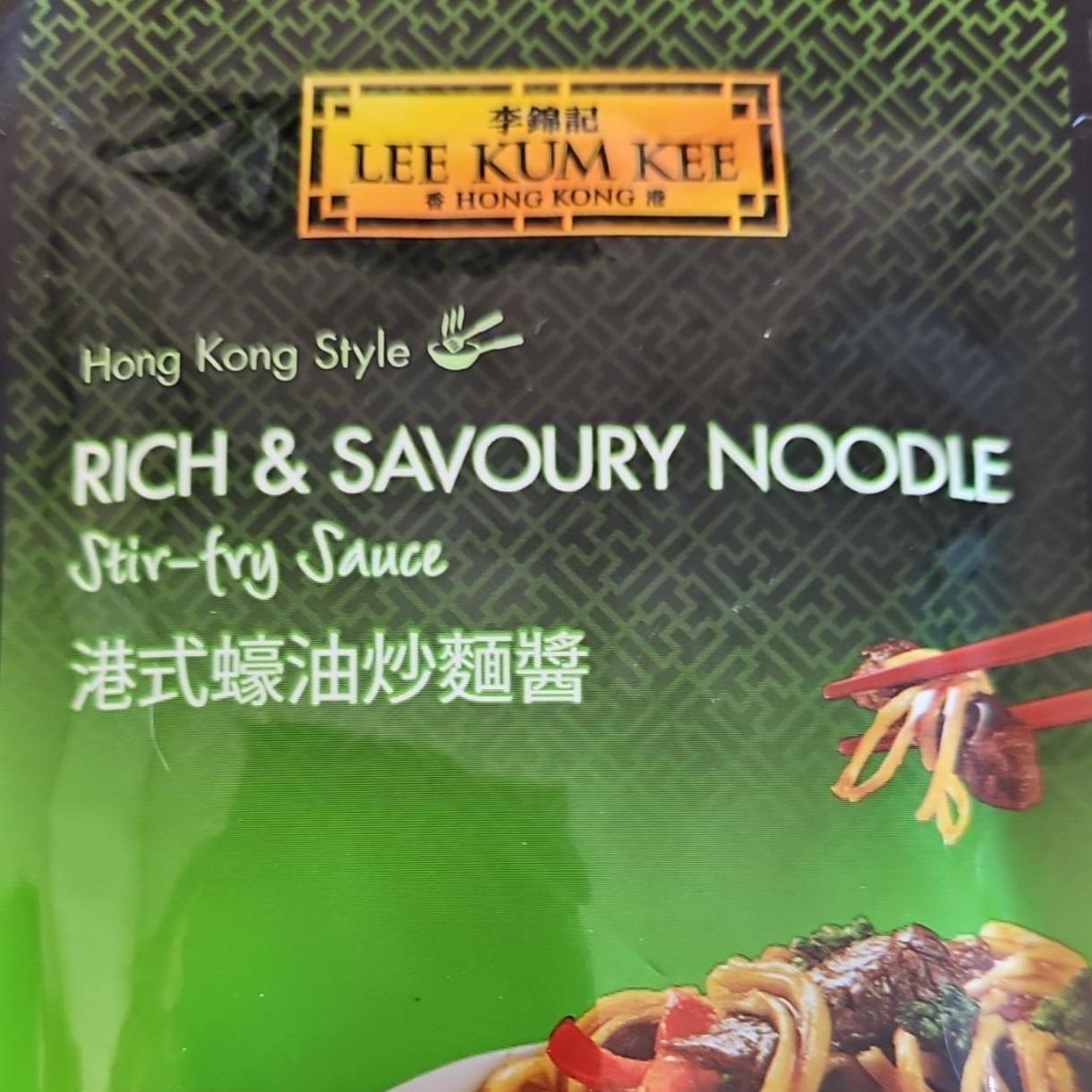 Fotografie - Rich & savoury noodle stir-fry sauce Lee Kum Kee