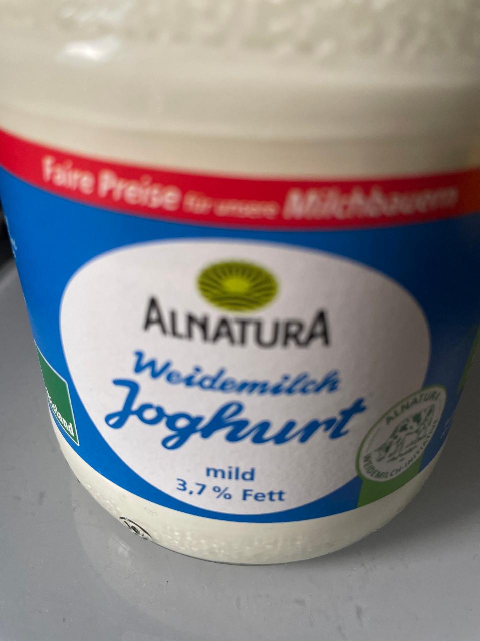 Fotografie - Weidemilch joghurt mild 3,7% Fett Alnatura