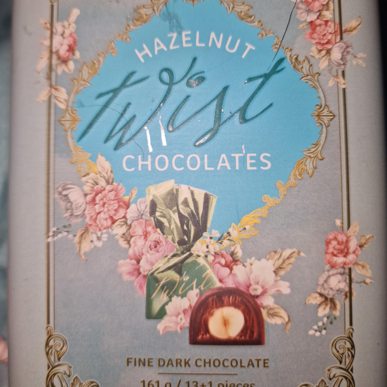 Fotografie - Hazelnut twist chocolates Pergale