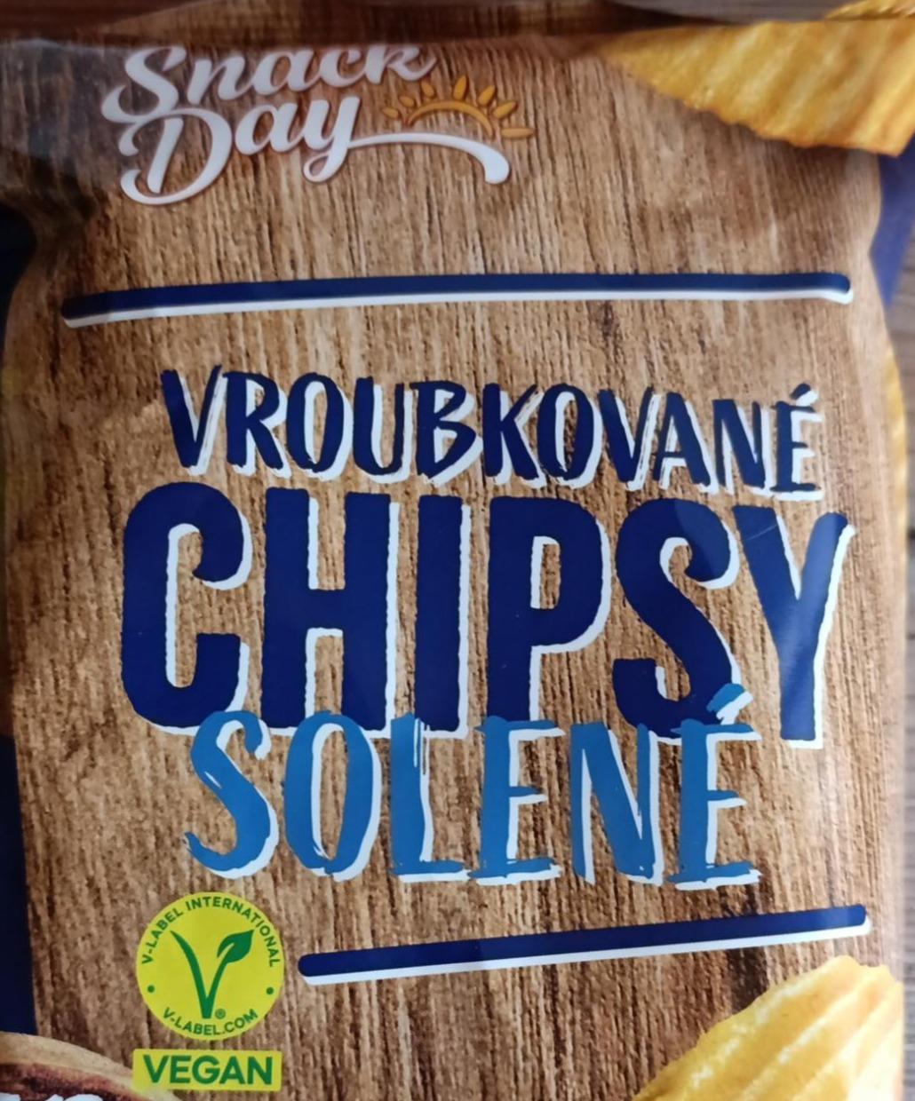 Fotografie - Vroubkované chipsy solené Snack Day