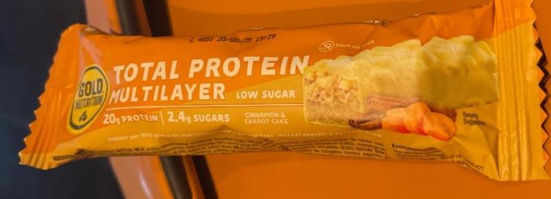 Fotografie - Total protein multilayer cinnamon & carrot cake Gold Nutrition
