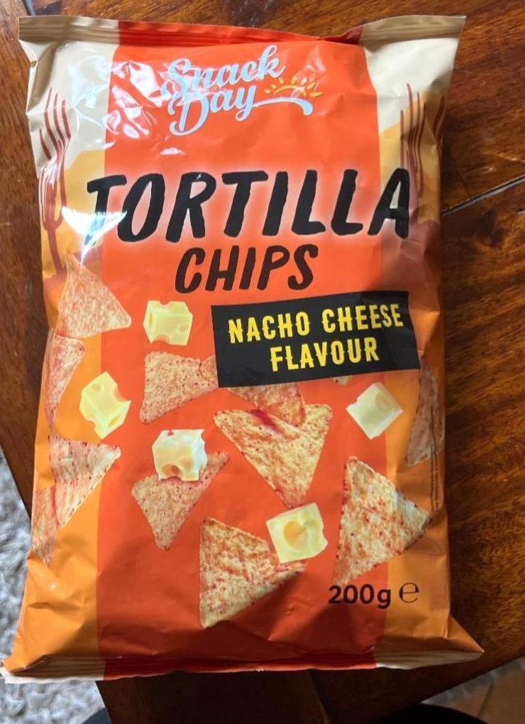 Fotografie - Tortilla chips nacho cheese flavour Snack Day