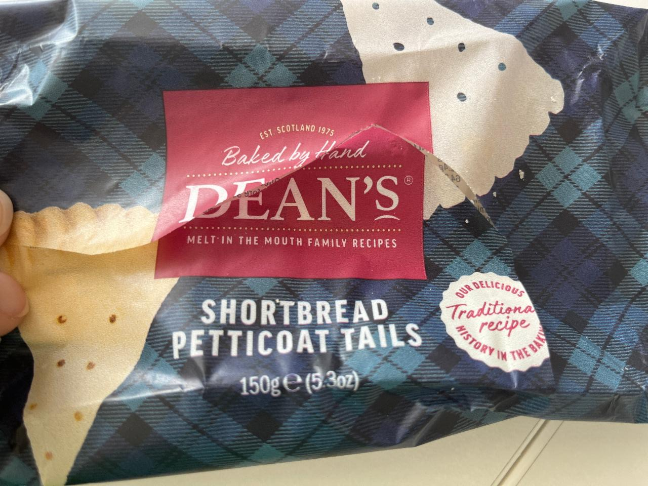 Fotografie - Shortbread petticoat tails Dean's