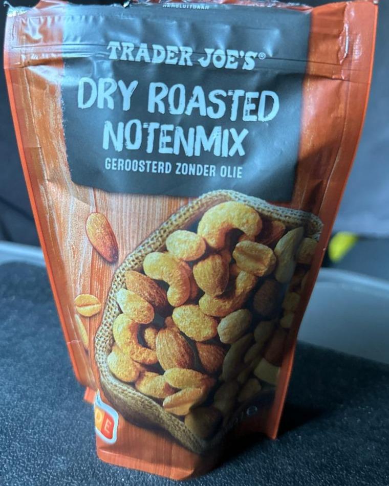 Fotografie - Dry roasted notenmix Trader Joe's