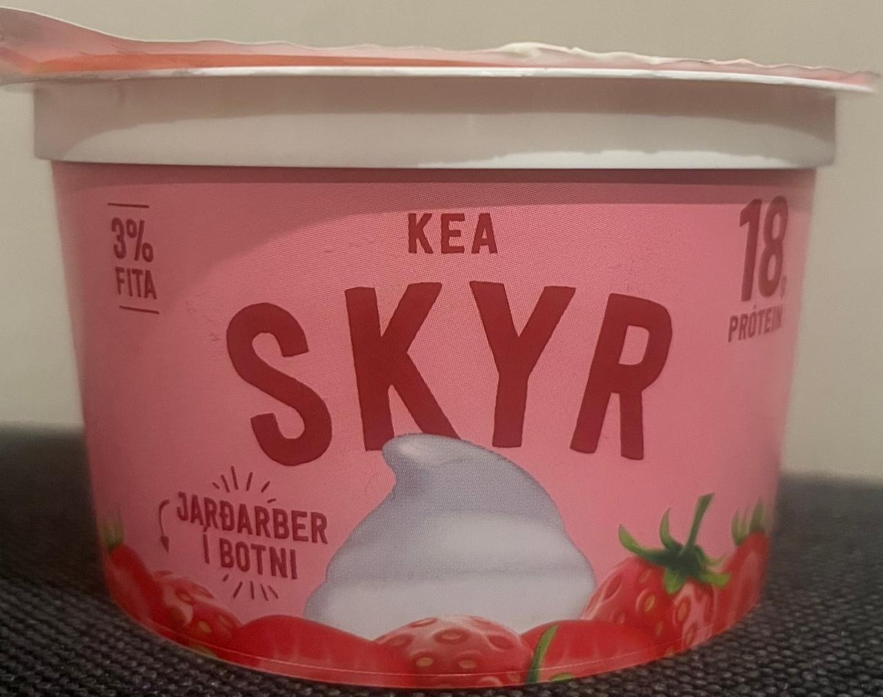 Fotografie - Skyr jarðarber í botni Kea