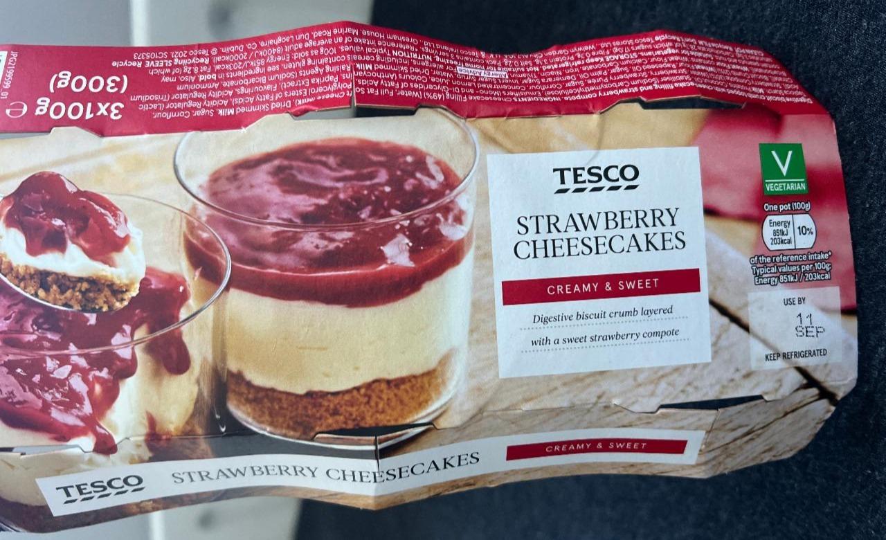 Fotografie - Strawberry cheesecakes Tesco