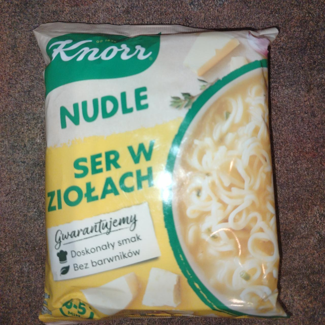 Fotografie - Noodles Cheese & Herbs Knorr