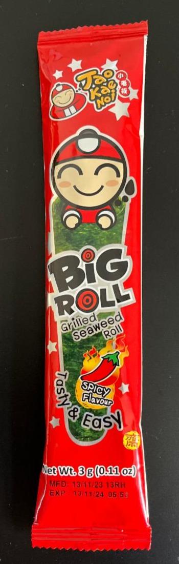 Fotografie - Big roll grilled seaweed roll spicy flavour Tao Kae Noi