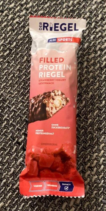 Fotografie - Filled Protein Riegel Strawberry Yogurt Aldi Sports