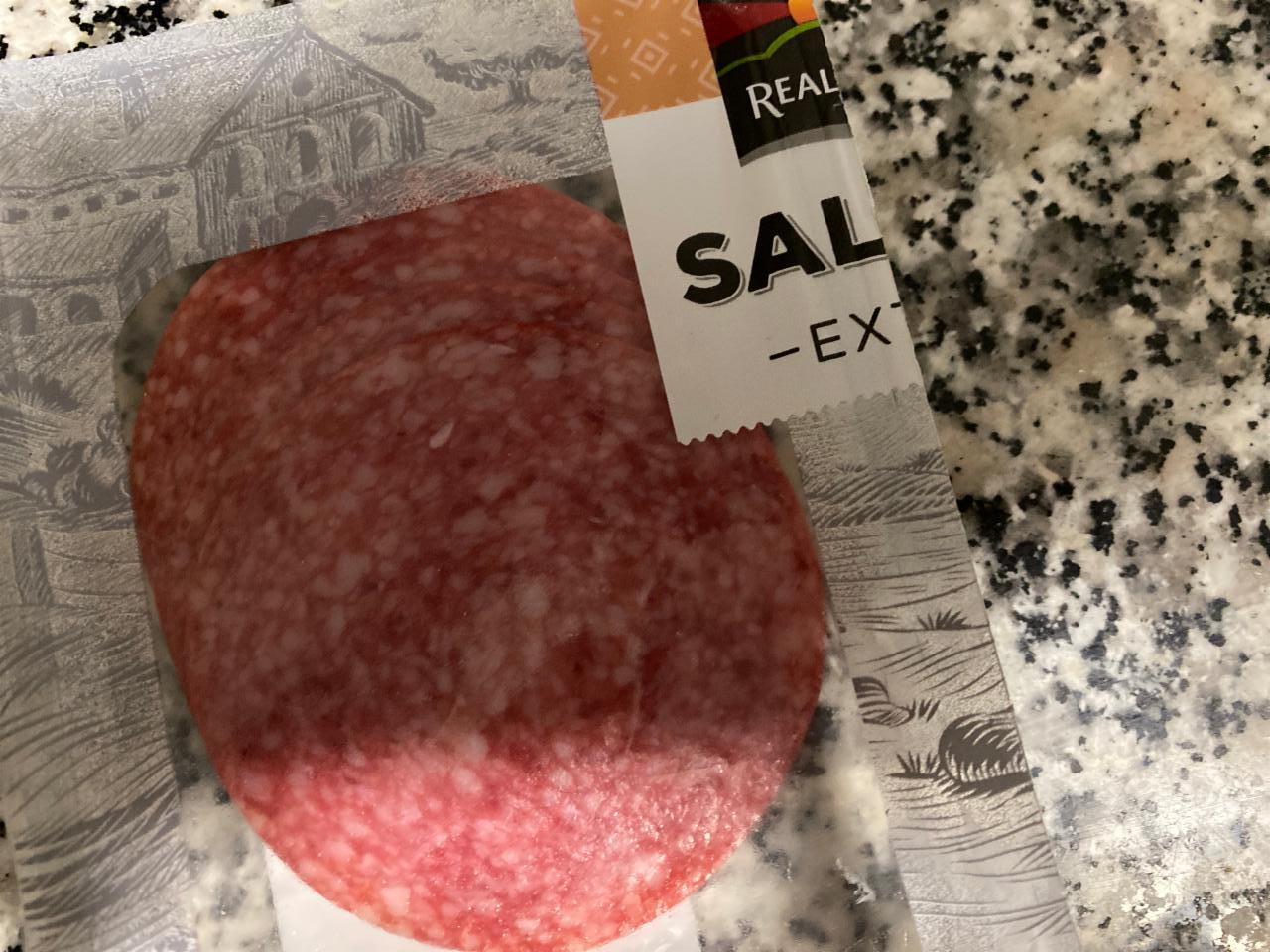 Fotografie - Salami extra con proteínas de la leche Lidl