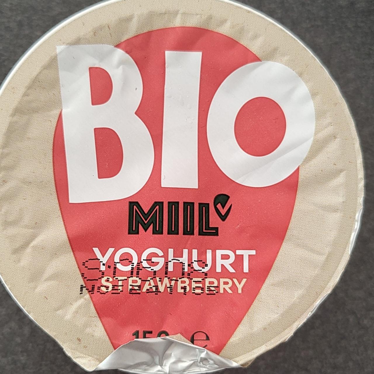 Fotografie - Bio yoghurt strawberry Miil