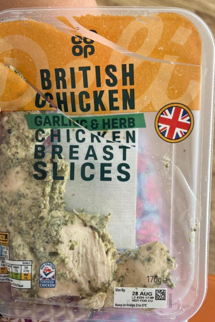 Fotografie - British chicken garlic & herb chicken breast slices Co-op