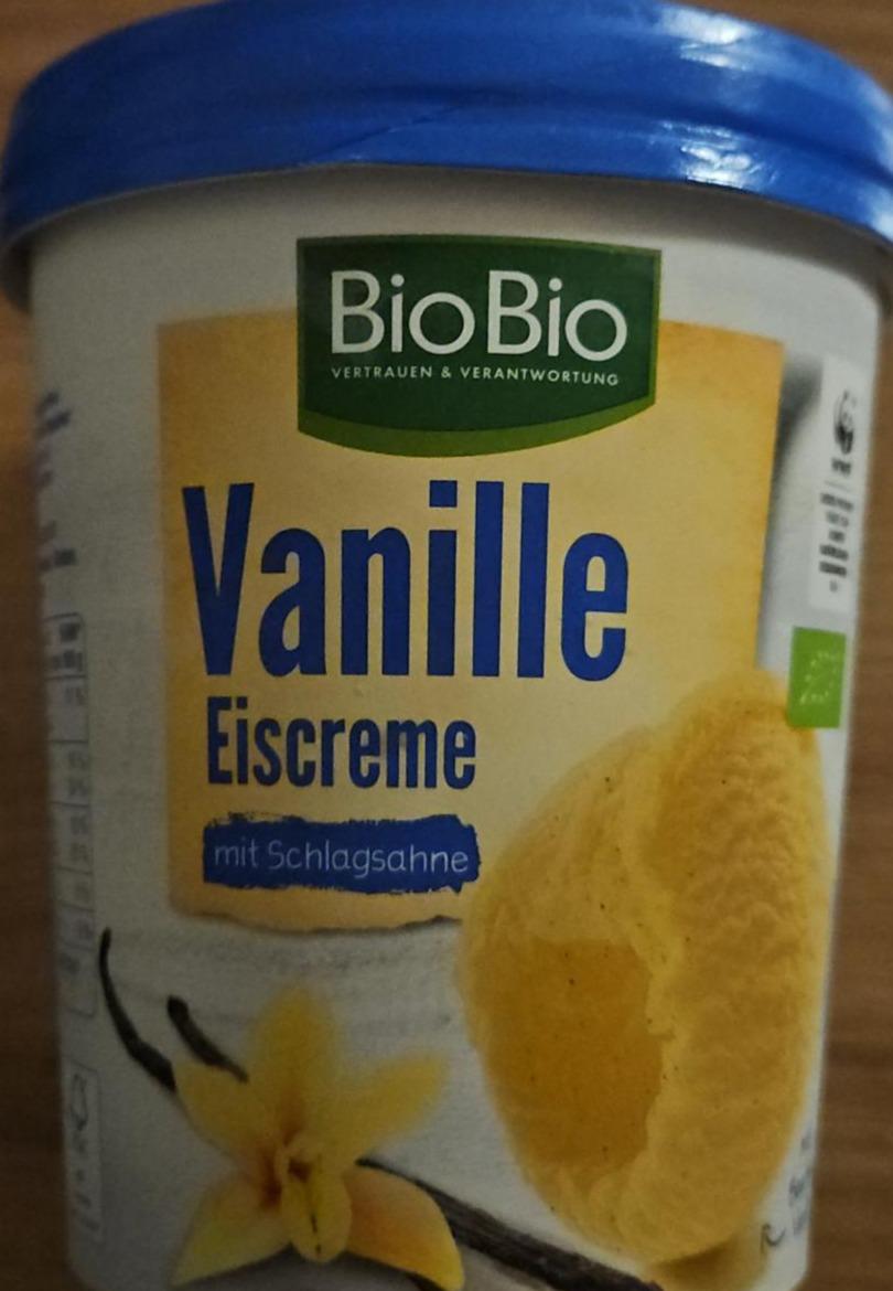 Fotografie - Vanille eiscreme mit schlagsahne bio bio