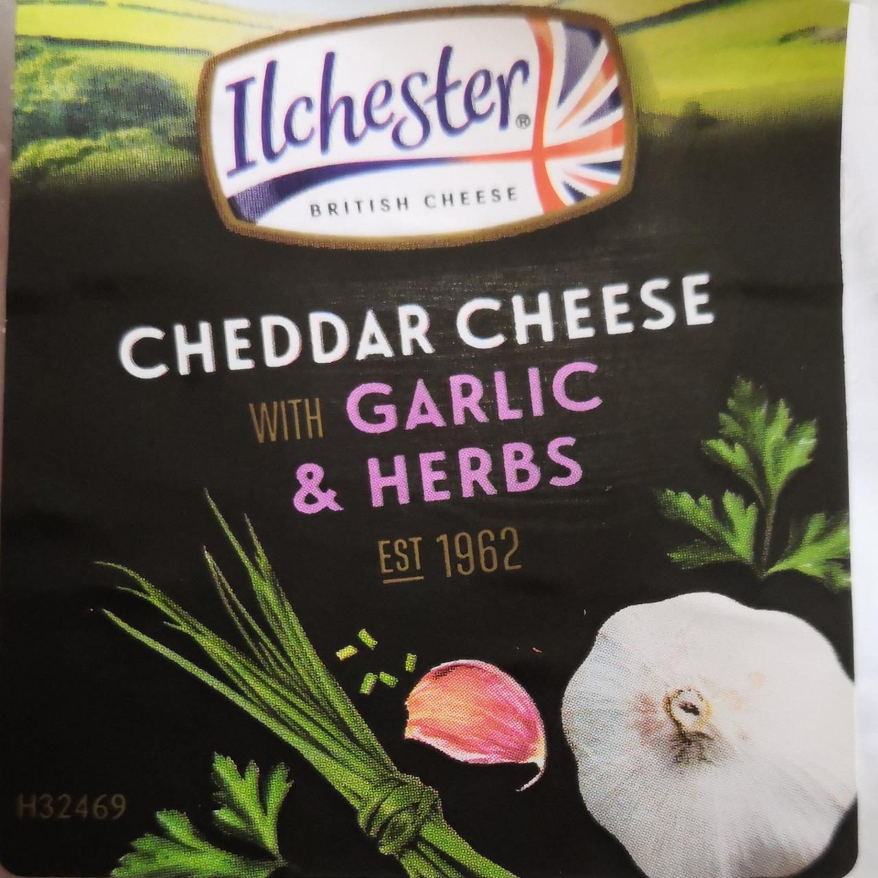 Fotografie - Cheddar cheese with garlic & herbs Ilchester