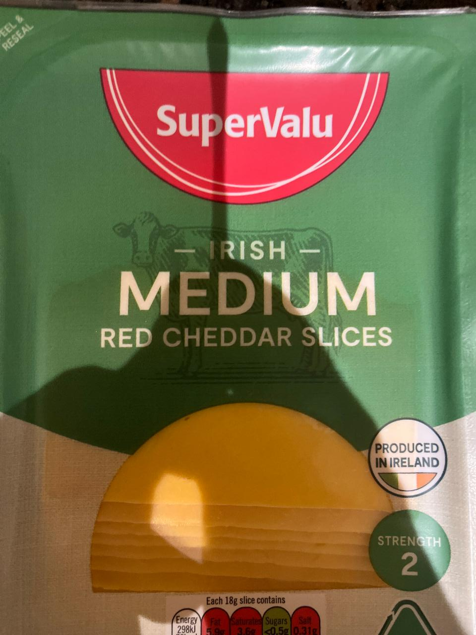 Fotografie - Irish medium red cheddar slices SuperValu