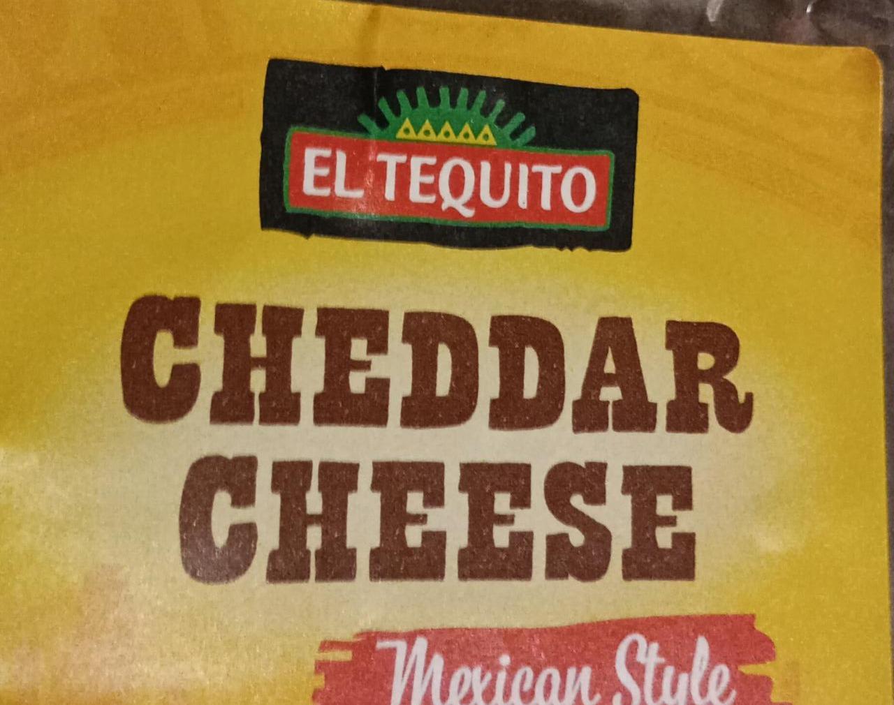 Fotografie - Cheddar cheese mexican stale El Tequito