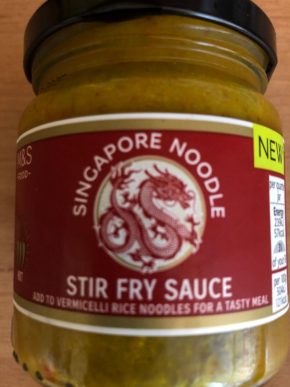 Fotografie - Singapore noodle stir fry sauce M&S Food
